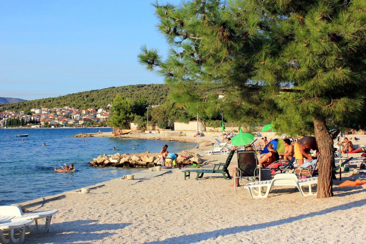 Apartments By The Sea Trogir - 21215 Kültér fotó